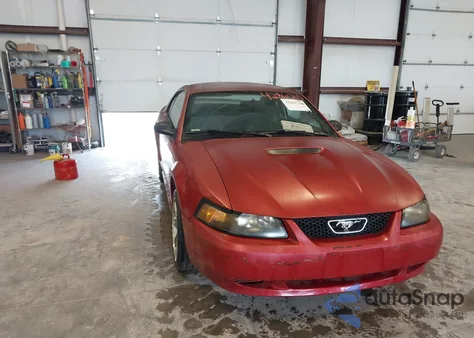 2000 Ford Mustang из США, поврежденный, VIN 1FAFP4041YF124745